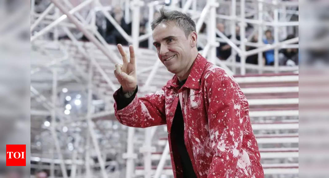 Raf Simons on Life in New York, Designing Under Trump, and the New  Generation of Designers Who Look Up To Him (Exclusive)