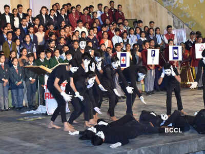 Jaipur students pay tribute on UN World Day of Remembrance for Road Traffic Victims