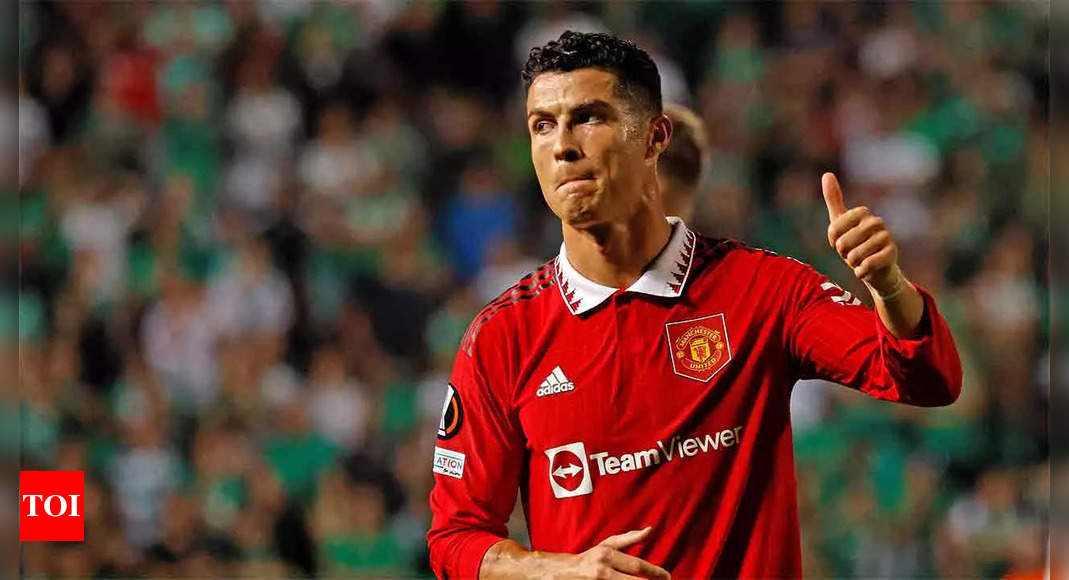 Manchester United FC: ‘Thanks for the memories king’ – Fans’ reactions as Cristiano Ronaldo leaves Manchester United FC | Football News – Times of India