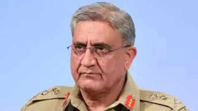 In last speech, Pakistan army chief slams critics for ‘anti-military narrative’