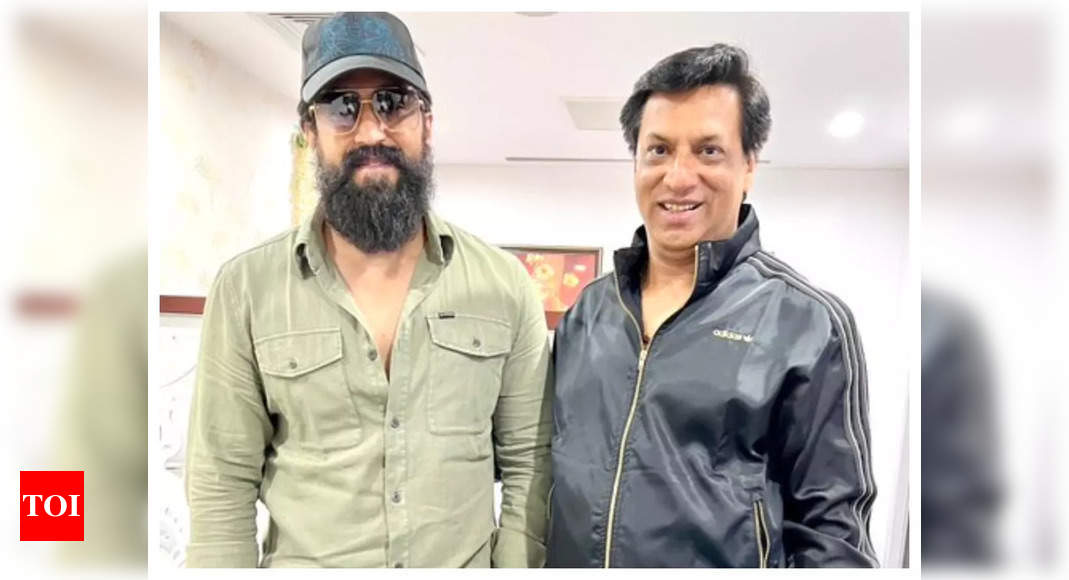 Madhur Bhandarkar shares photos with ‘KGF’ star Yash; fans say ‘Please do a film together’ – See post – Times of India