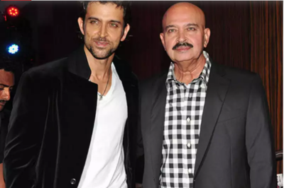 Rakesh Roshan shakes a leg on the sets of a singing reality show, elated son Hrithik Roshan shares video