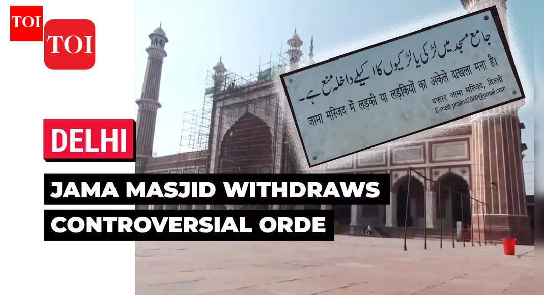 Delhi’s Jama Masjid imam agrees to revoke order barring entry of women