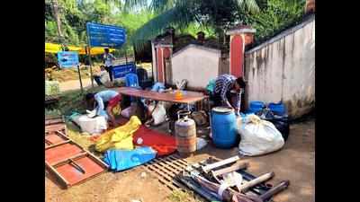 FDA shuts six gobi manchurian stalls at Kapileshwar jatra