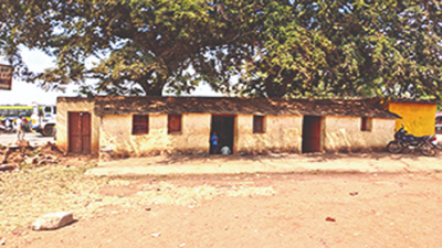 Hubballi: Century-old govt school is in need of a new building