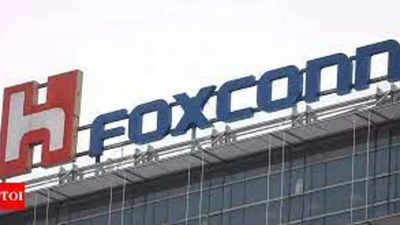 Foxconn offers staff $1.4k to leave