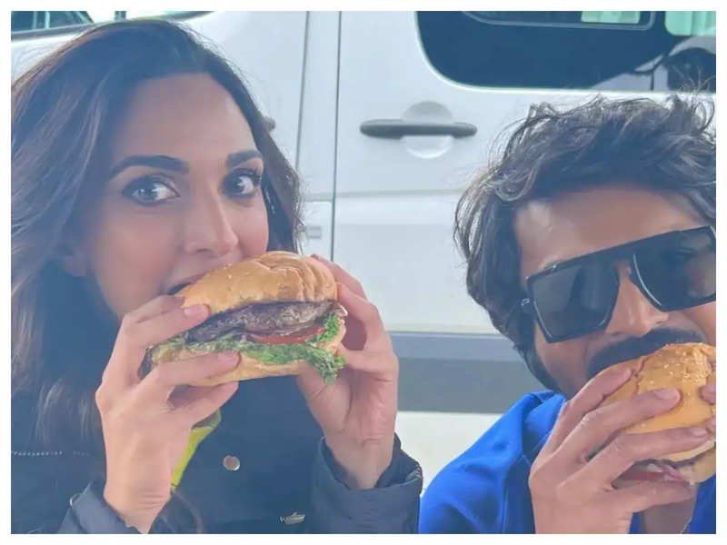 Kiara Advani relishes hamburgers with Ram Charan in New Zealand on the sets of RC15 - See photos