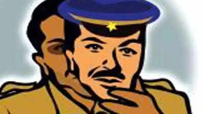 Pune: Fake cop held on charge of cheating people