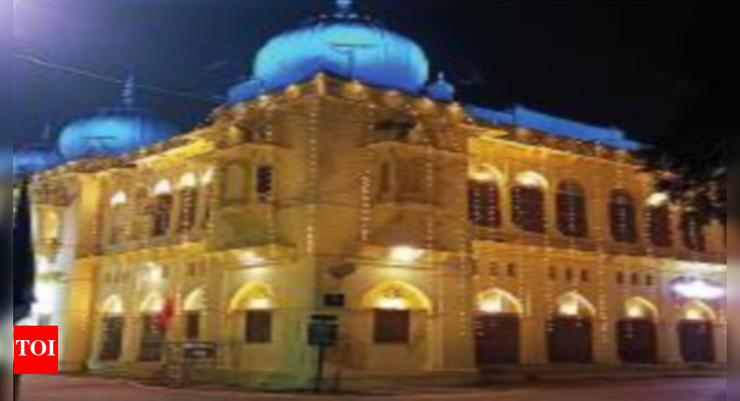 Lucknow University Lucknow University lights up, wears a festive look
