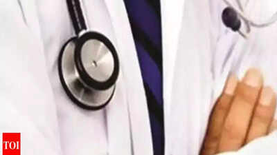 Maharashtra Medical Council issues notice to two doctors over advertisement