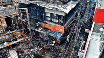Delhi: Chandni Chowk continues to breathe fire