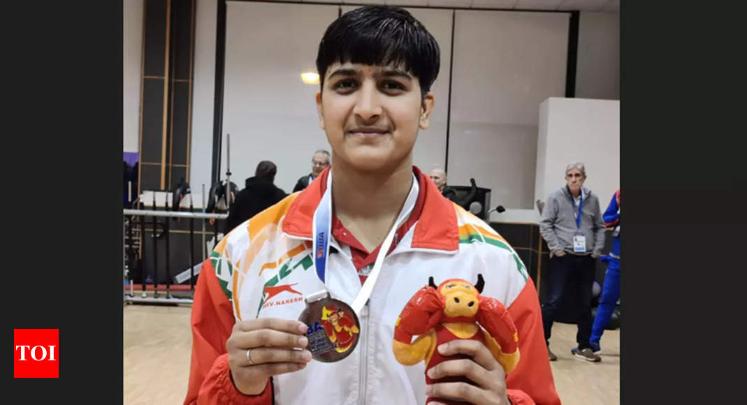 Ravina strikes gold as India end campaign with 11 medals at Youth World Boxing Championships | Boxing News – Times of India