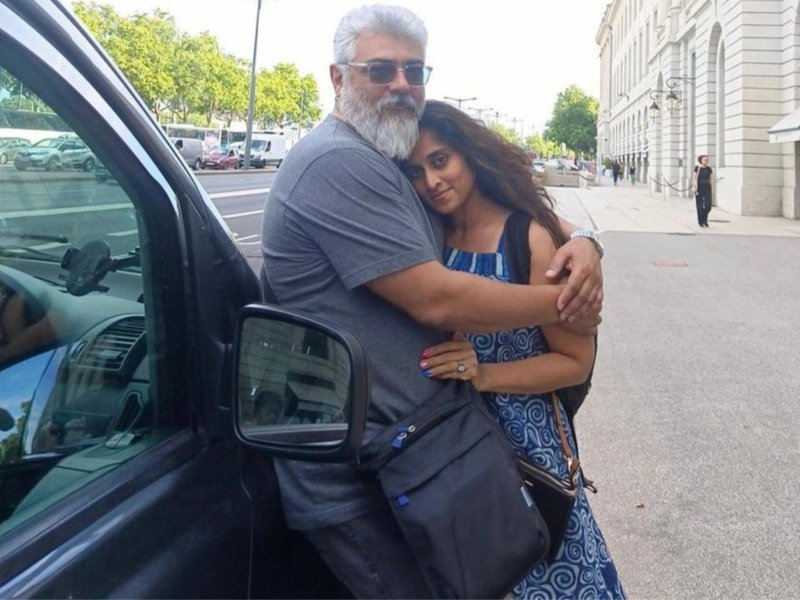 Ajith and Shalini's romantic pictures takes the internet by storm