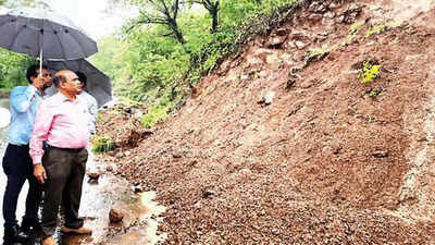 Pwd: Pwd Seeks ₹103 Crore To Repair Flood-damaged Roads | Nashik News ...