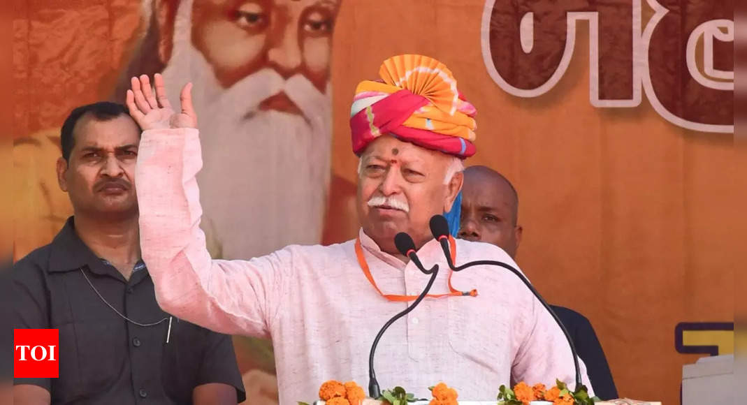 All people living in India are Hindus : Mohan Bhagwat | India News – Times of India