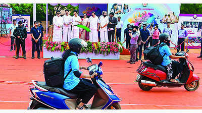 CM launches STEM labs on wheels for students