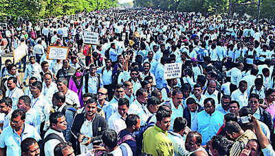 Speaker asks govt to examine demands of primary teachers
