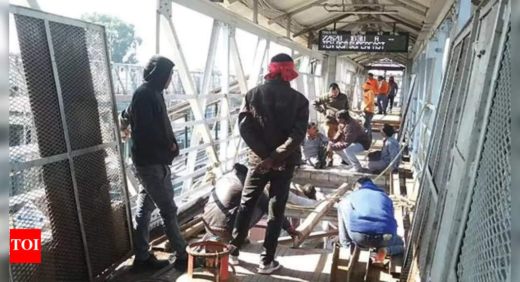 SAG-level probe ordered in Ballarshah foot over-bridge slab collapse ...