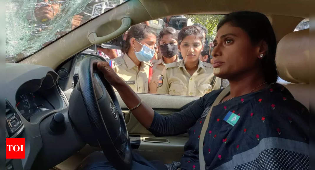 High drama in Hyd, cops detain Andhra CM's sister YS Sharmila