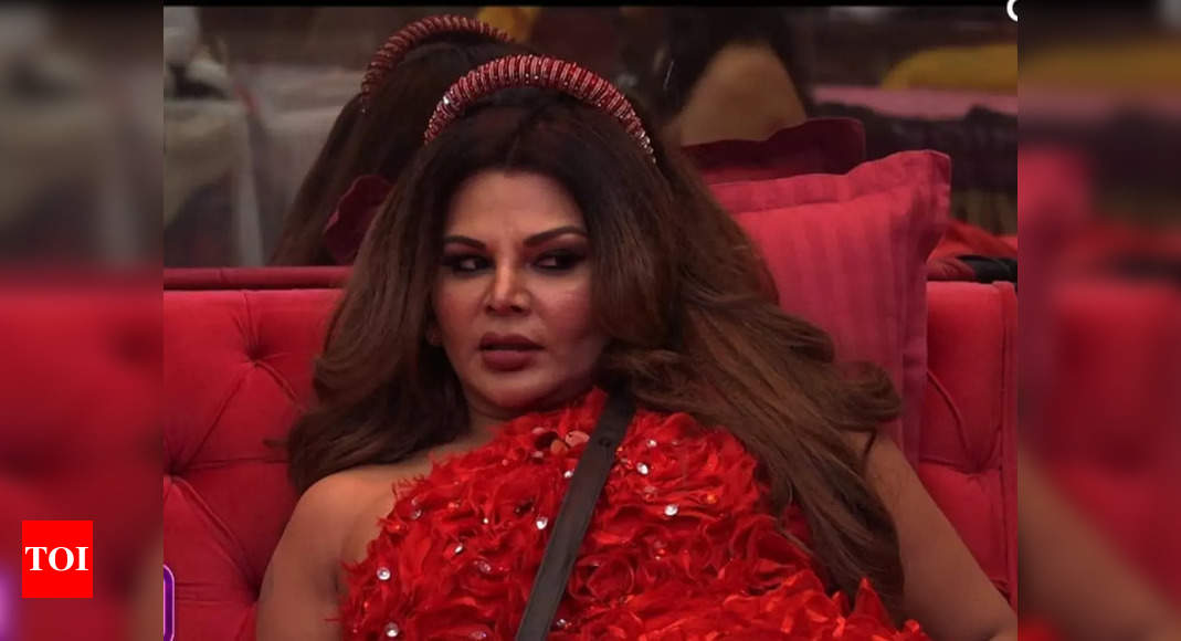 Bigg Boss Marathi 4 Rakhi Sawant Makes A Surprise Entry As A Wildcard Contestant Announces 3349