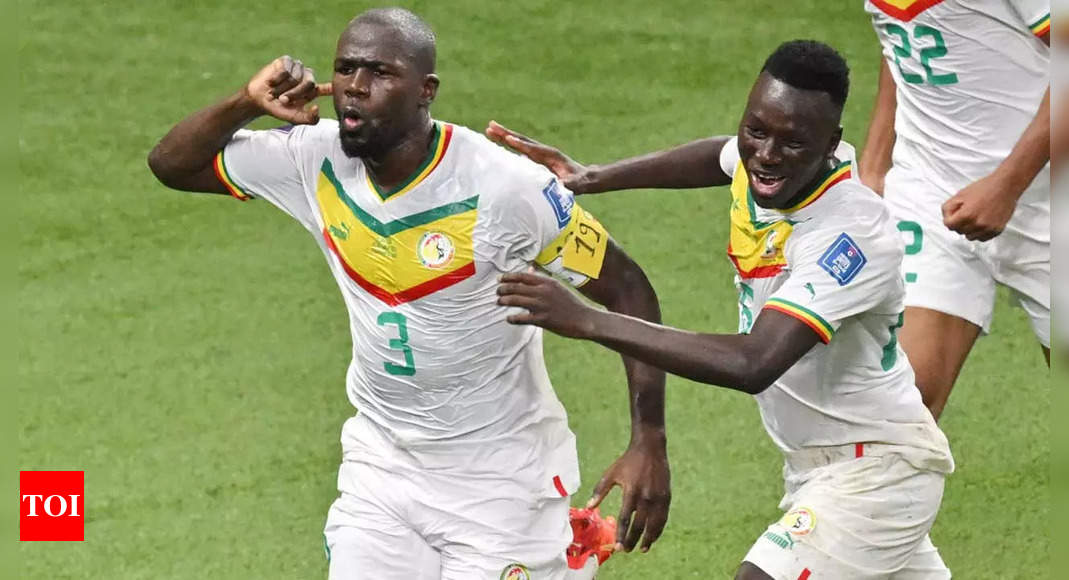 Senegal vs Ecuador Highlights: Captain Koulibaly scores winner as Senegal beat Ecuador 2-1 to enter World Cup last 16 | Football News – Times of India