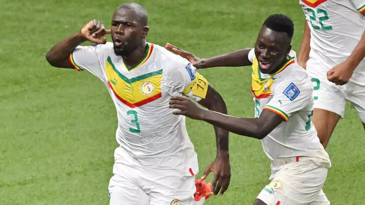 Kalidou Koulibaly Sinks Ecuador To Fire Senegal Into World Cup Knockouts