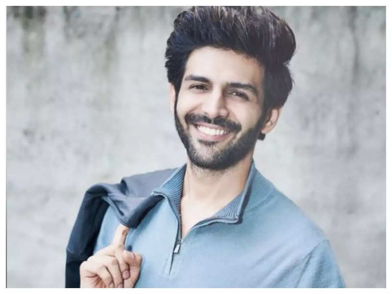 Kartik Aaryan opens up about his crazy fan experience; reveals the things he is obsessed with in real life