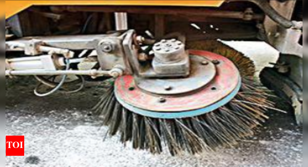 Kolkata 'Use mechanized sweepers, finish flyover work by 6am