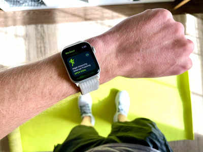 overvældende sund fornuft ødemark This is the most popular smartwatch in the world - Times of India