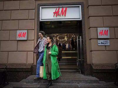 H&M to cut 1500 jobs worldwide