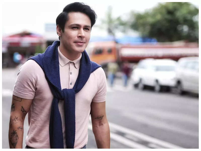 I understand why an actor feels the need to move to other platforms: Ssudeep Sahir