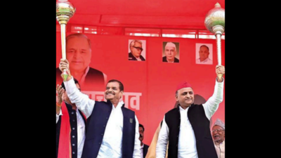 Uttar Pradesh: All should address Akhilesh Yadav as 'Chhote Netaji', says Shivpal Yadav