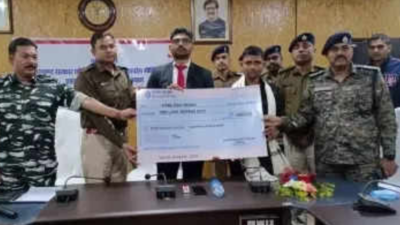 CPI (Maoist) commander surrenders in Jharkhand's Chatra