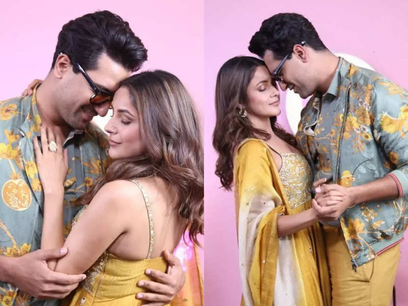 Shehnaaz Gill strikes a romantic pose with Vicky Kaushal; showers praise on him in her chat show Desi Vibes