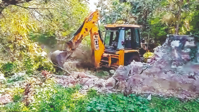 Bulldozers at Raisina Hills, 2 years after NGT order to restore forest