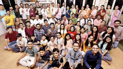 Gujarat elections 2022: This jumbo family in Kamrej stays together, votes together