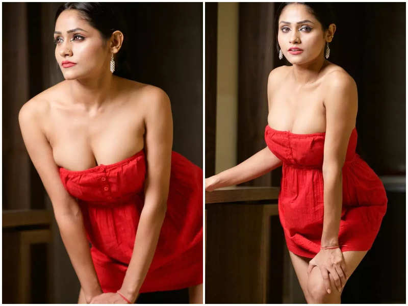 Shweta Sharma shows her glamour in a stylish red outfit