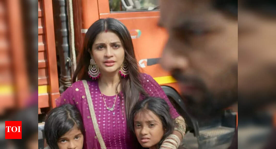 Imlie update, December 1: Imlie and Atharva rescue the kids - Times of ...