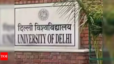 Brawl in Delhi University during protest for GN Saibaba