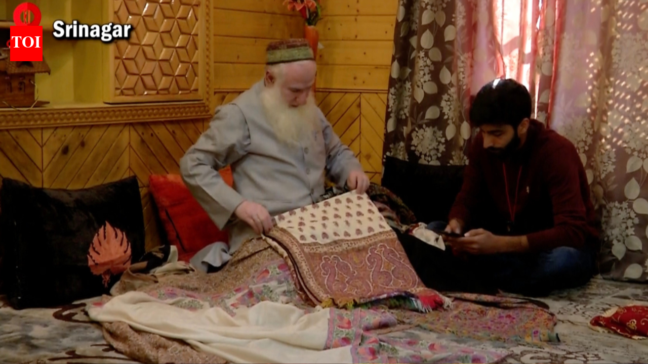 Padma Awardee Artisan Ghulam Rasool Khan aims to preserve Jamawar ...