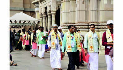 6th batch of Tamil delegates get grand welcome in Kashi