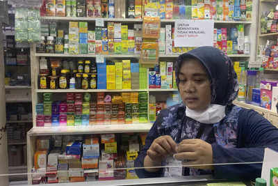 Indonesian families sue drug regulator, government after children die of kidney disease