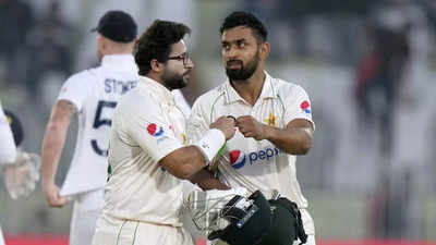 1st Test: Abdullah Shafique and Imam-ul-Haq give Pakistan solid start after England's 657