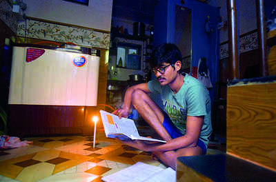 Amid frequent outages, discom assures normal power supply within one week