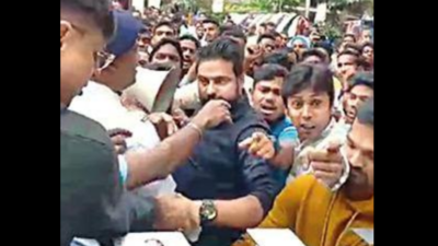 Kolkata: Trader-vendor spat hits hawker survey