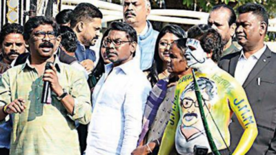 Jharkhand CM Hemant Soren plans ‘Abhar Yatra’ to counter BJP’s ‘Akrosh’ rally