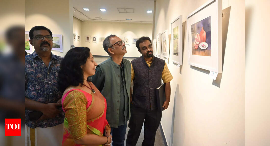 Catch a riot of watercolours from around the world - Times of India