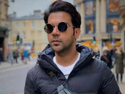 Slain lawyer Shahid Azmi's mother gifted pen to Rajkummar Rao during ...
