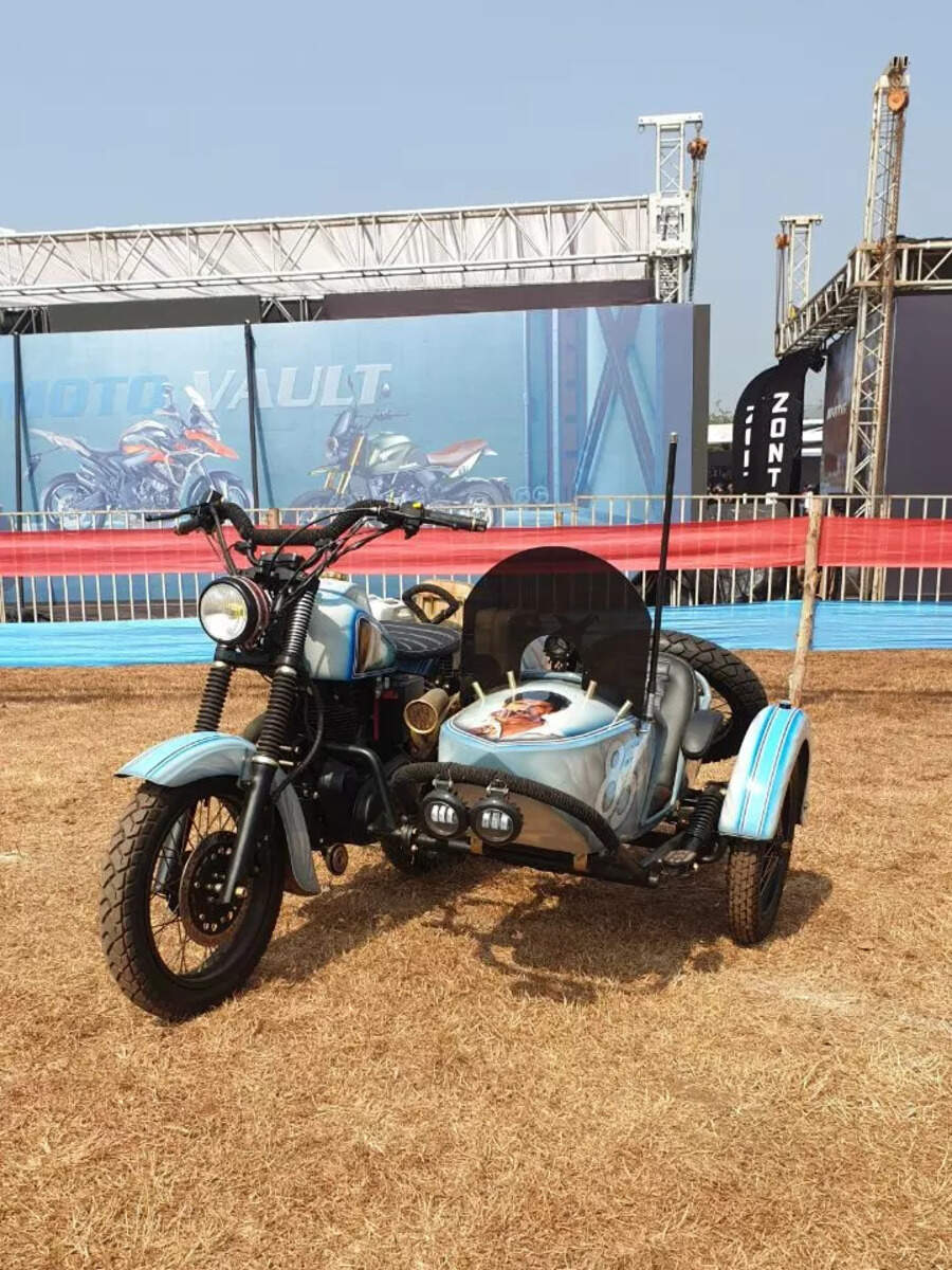 Custom RE Bullet pays tribute to India's 1983 Cricket World Cup Victory