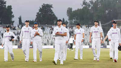 1st Test: England in charge in Rawalpindi despite Babar hundred